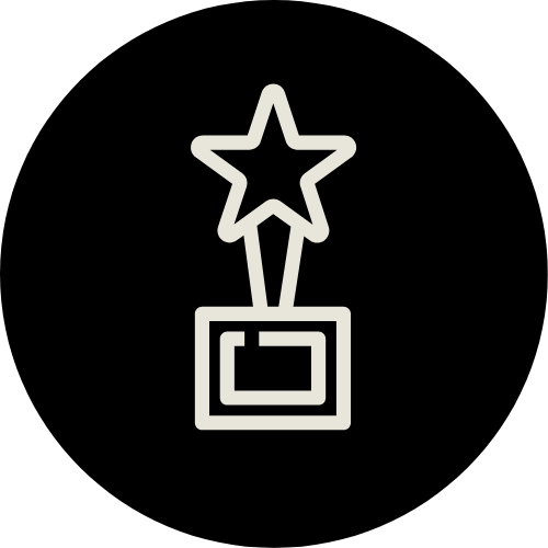 Icono de fondo obscuro con un trofeo de estrella.